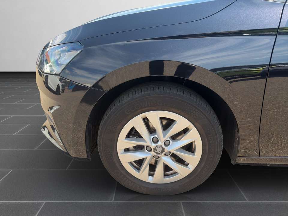 Skoda Fabia - Imagem 8