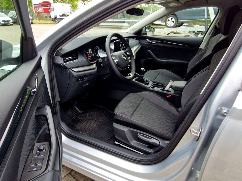 Skoda Octavia - Imagem 7