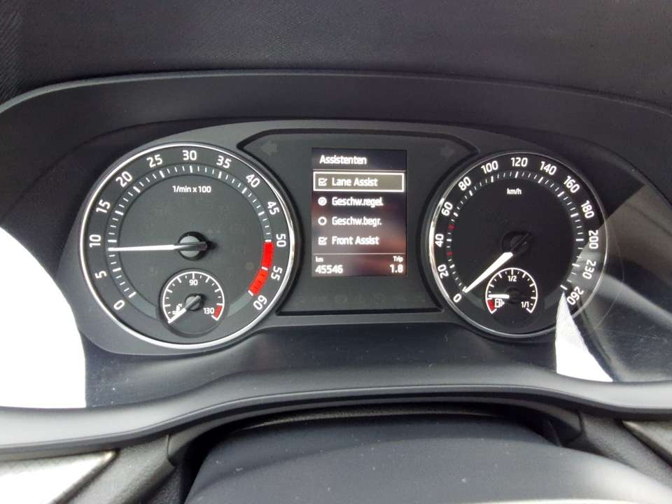 Skoda Octavia - Imagem 12