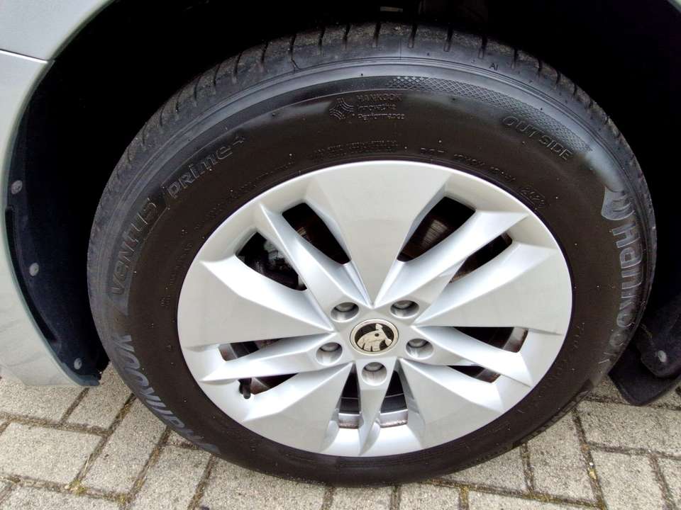 Skoda Octavia - Imagem 14