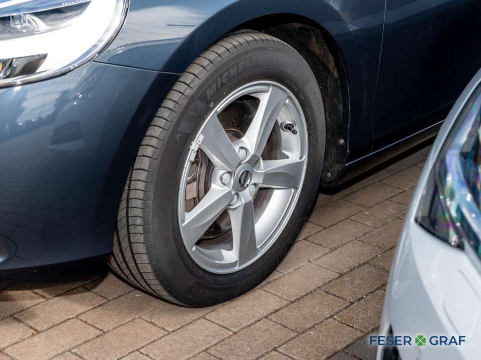 Volvo V40 - Imagem 13