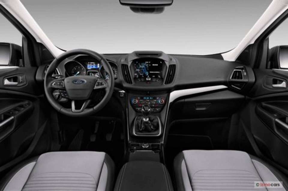 Ford Kuga - Imagem 12