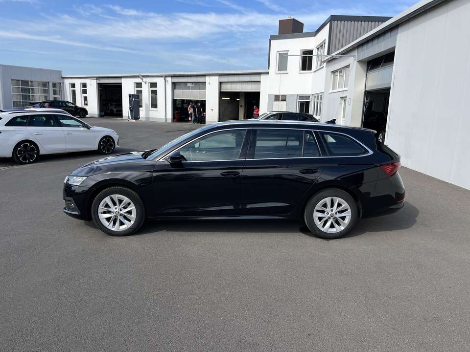 Skoda Octavia - Imagem 2