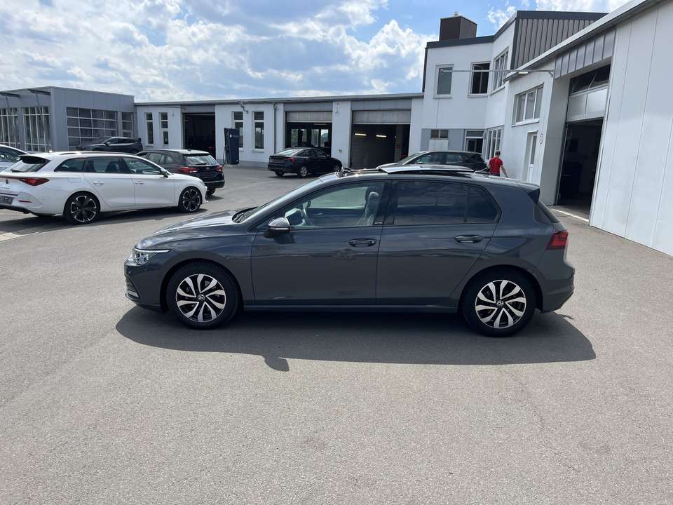 Volkswagen Golf - Imagem 2