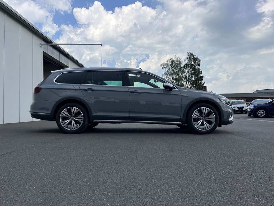 Volkswagen Passat Alltrack - Imagem 4