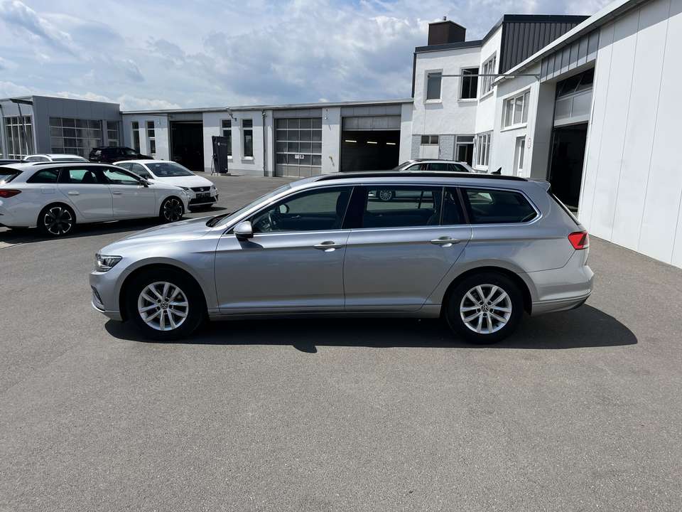 Volkswagen Passat Variant - Imagem 2