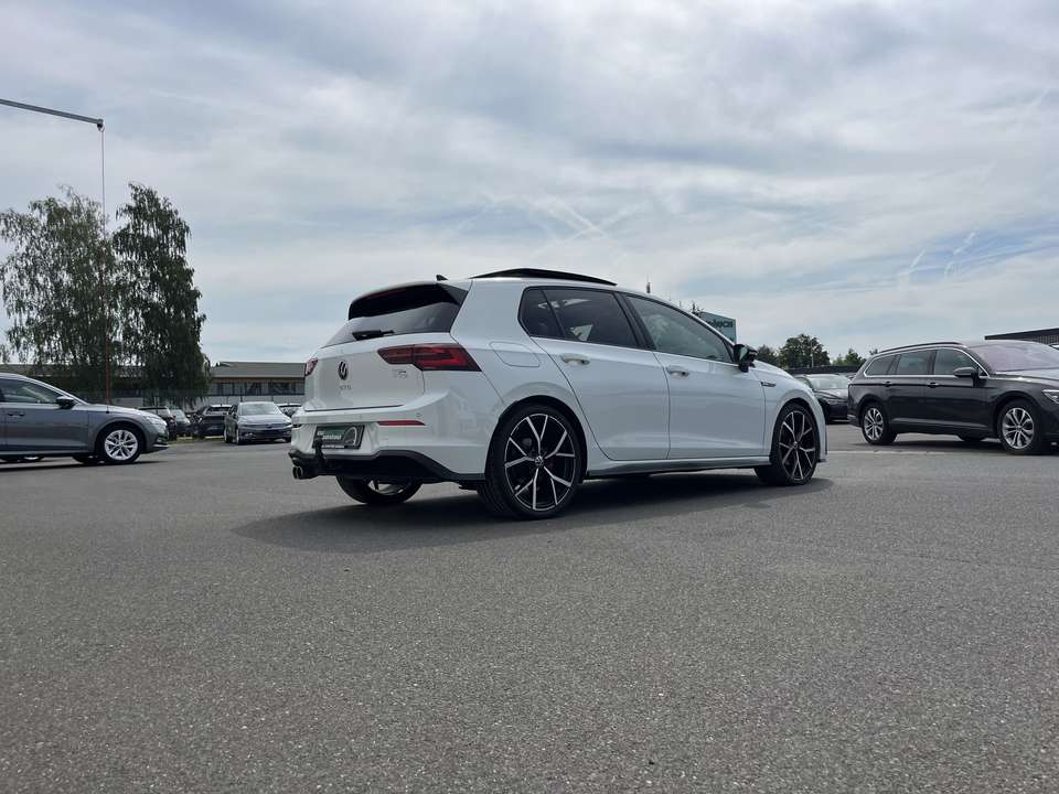 Volkswagen Golf - Imagem 6