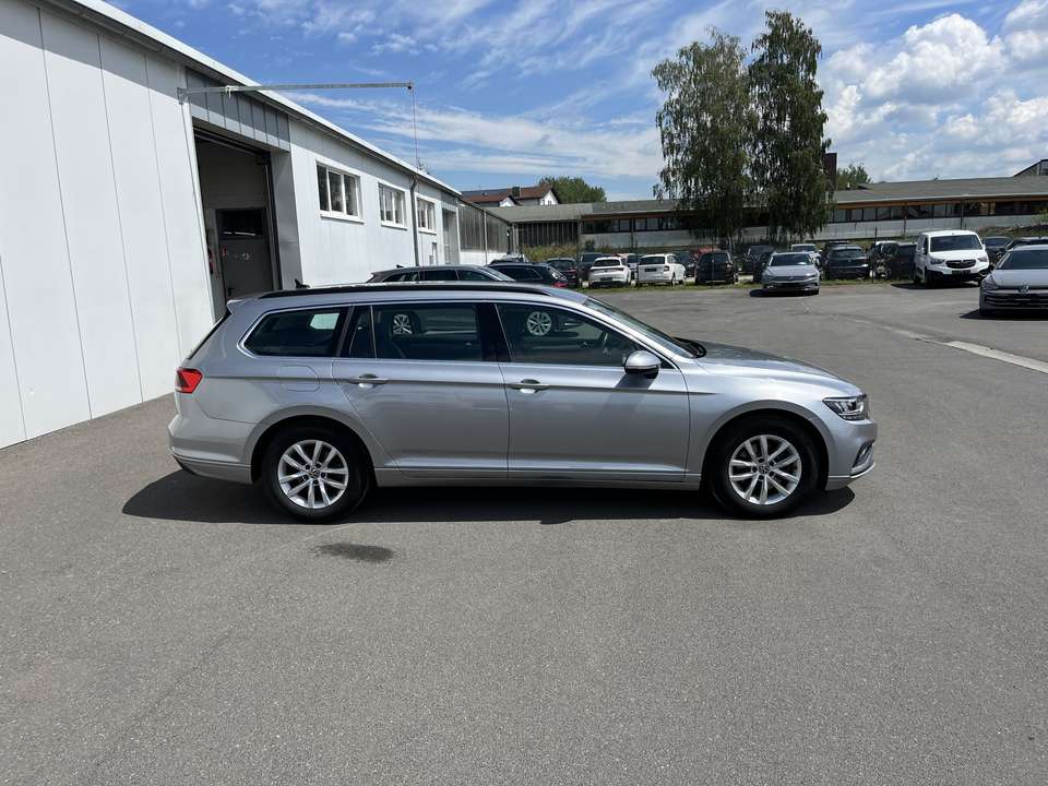 Volkswagen Passat Variant - Imagem 5