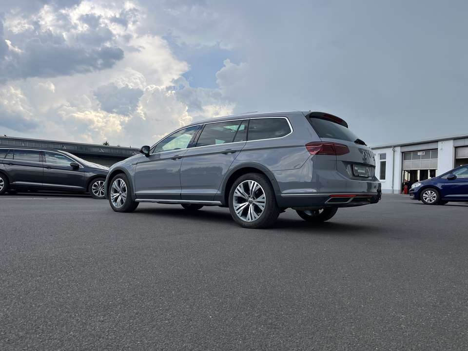 Volkswagen Passat Alltrack - Imagem 9