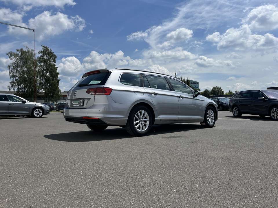 Volkswagen Passat Variant - Imagem 6