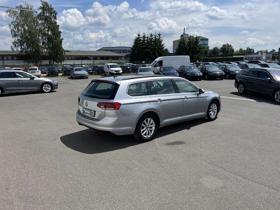 Volkswagen Passat Variant - Imagem 7