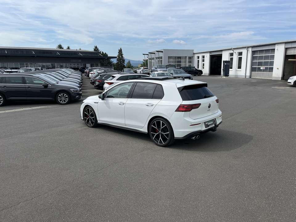 Volkswagen Golf - Imagem 10