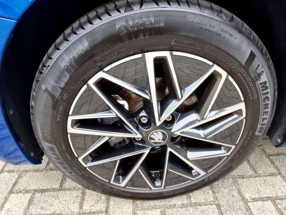 Skoda Octavia - Imagem 14