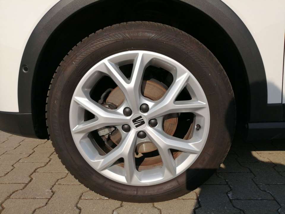 SEAT Arona - Imagem 6