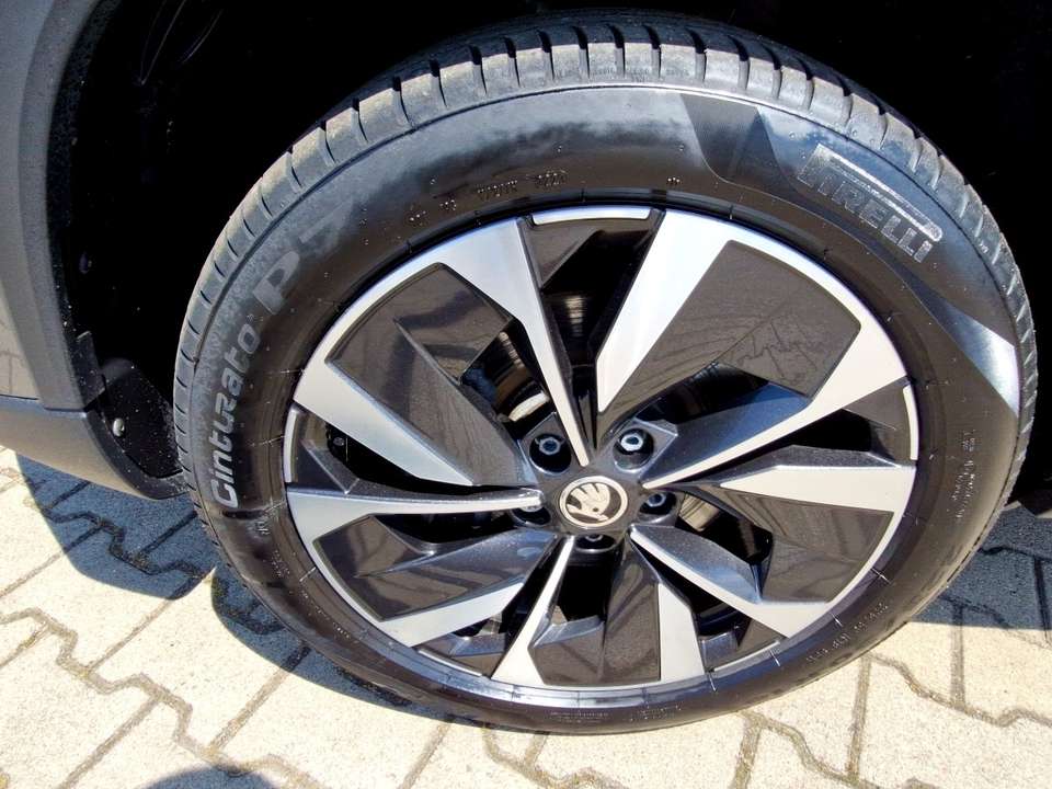 Skoda Karoq - Imagem 14