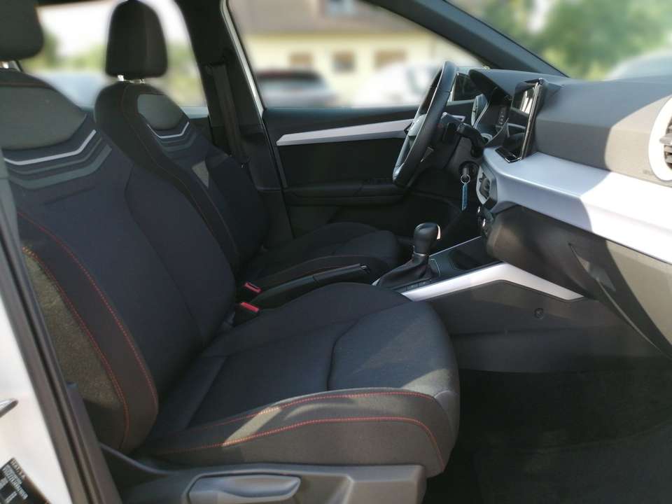SEAT Arona - Imagem 12