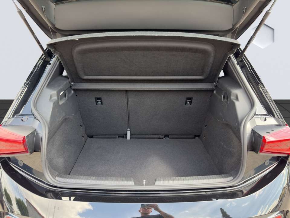 CUPRA Born - Imagem 18