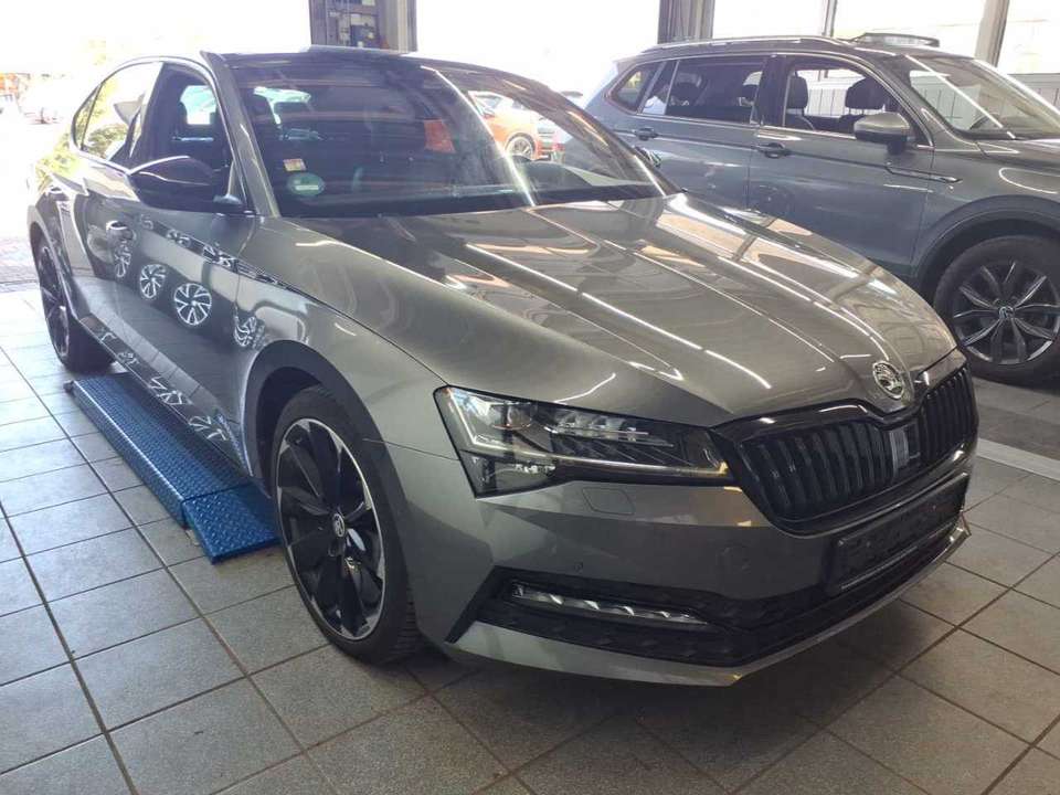 Skoda Superb - Imagem 2
