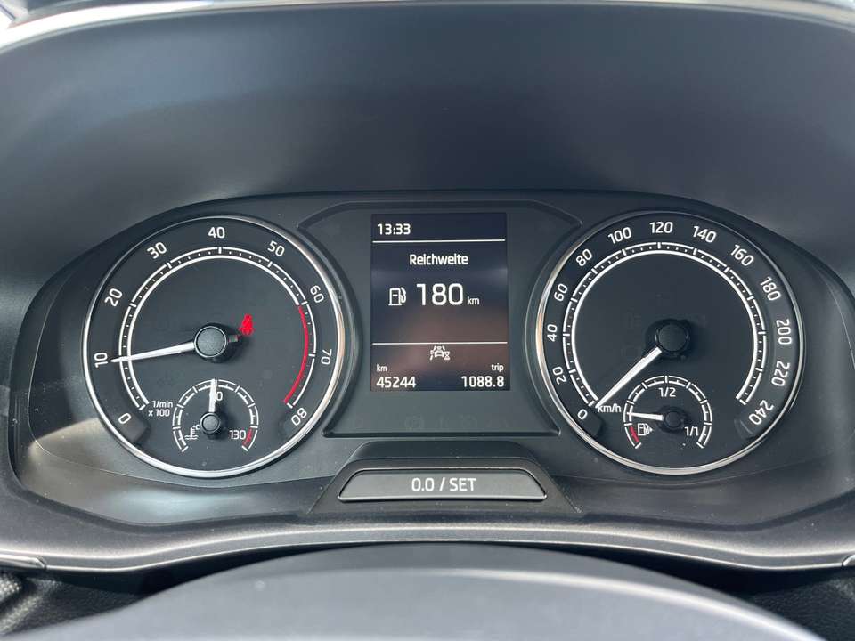 Skoda Fabia - Imagem 12