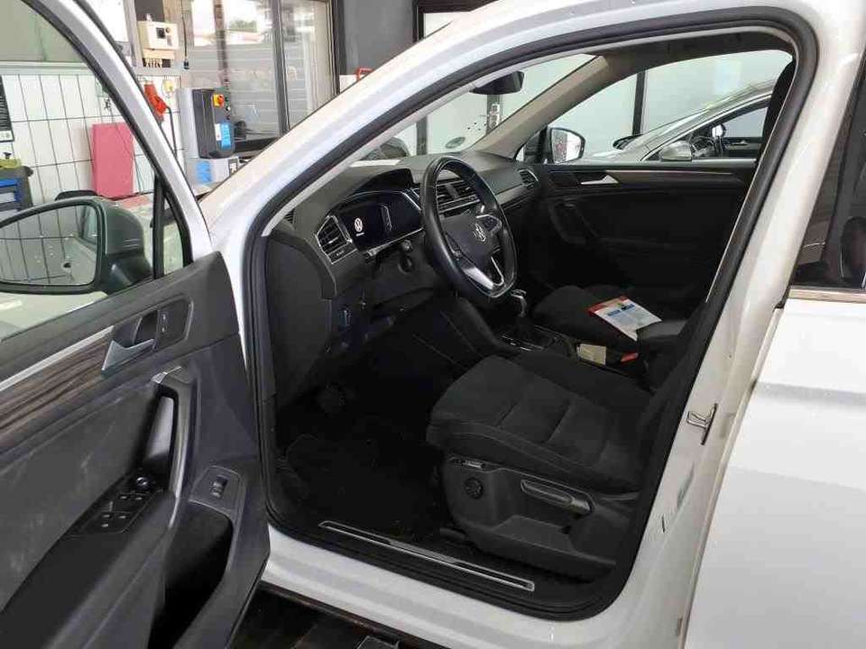 Volkswagen Tiguan Allspace - Imagem 8