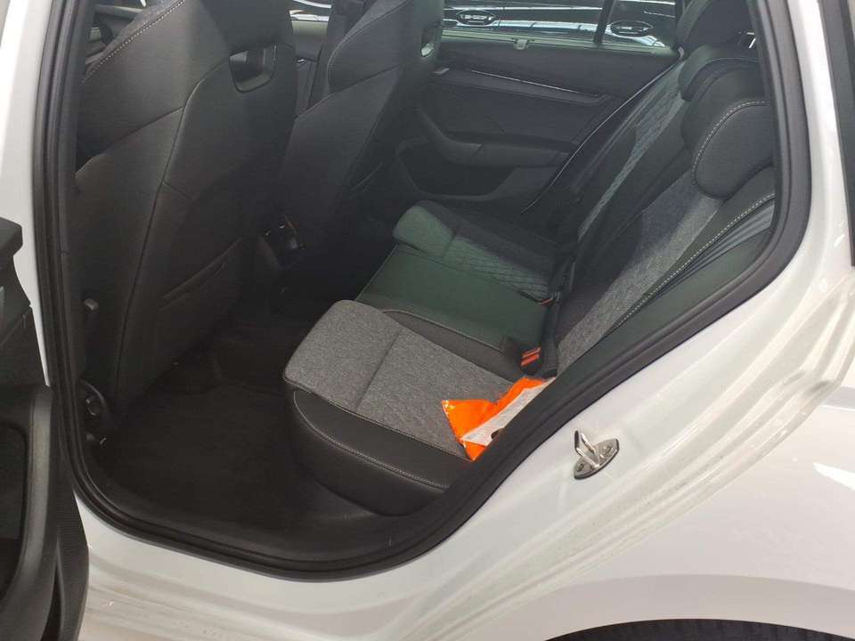 Skoda Octavia - Imagem 4