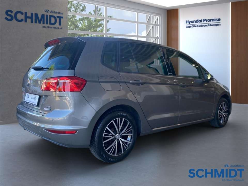 Volkswagen Golf Sportsvan - Imagem 3