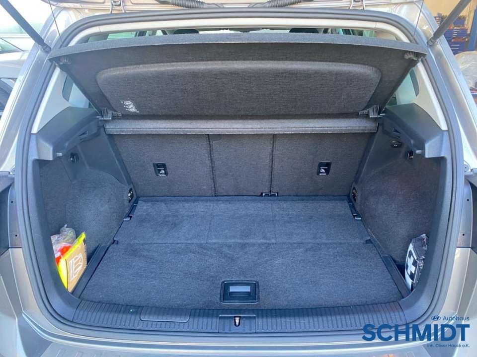 Volkswagen Golf Sportsvan - Imagem 13