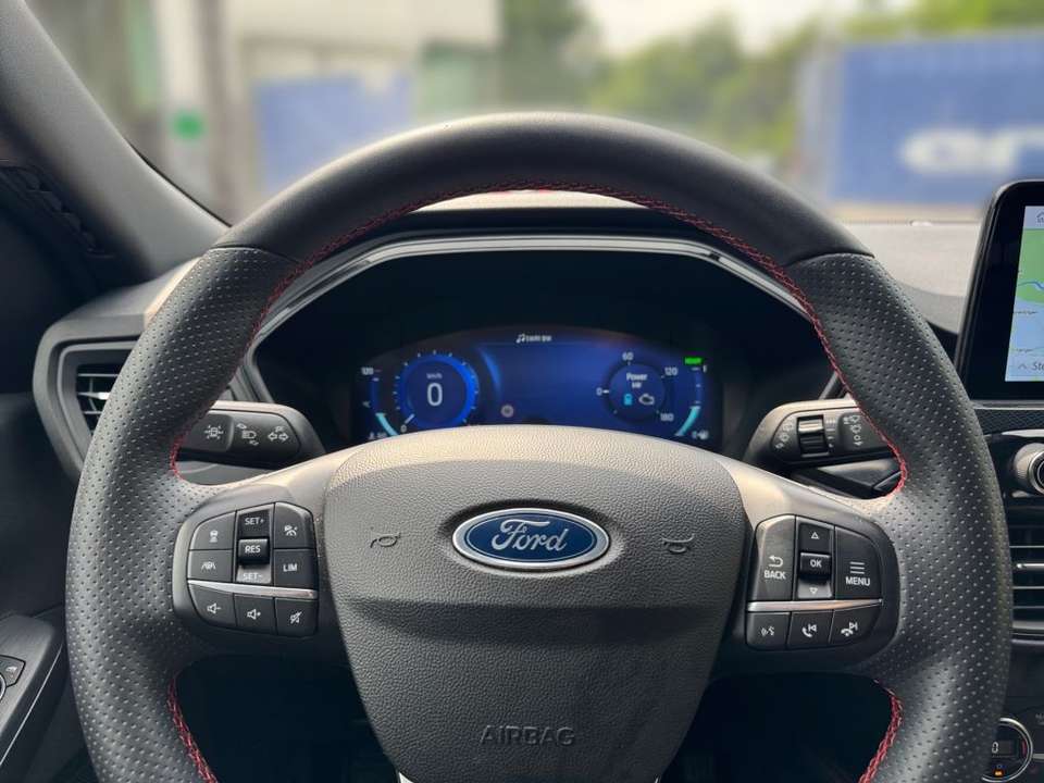 Ford Kuga - Imagem 11