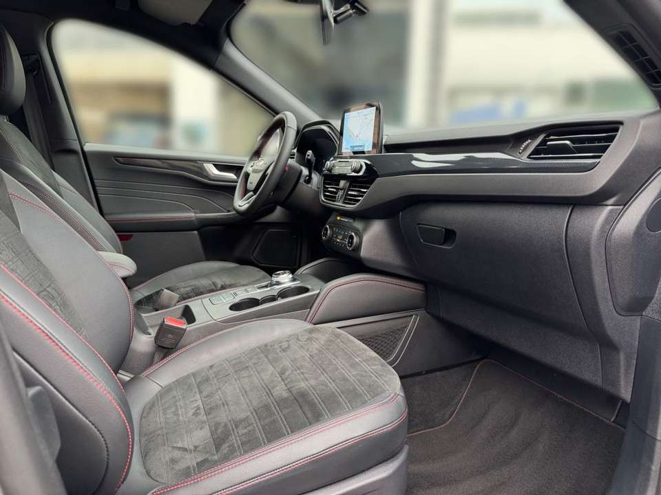 Ford Kuga - Imagem 15