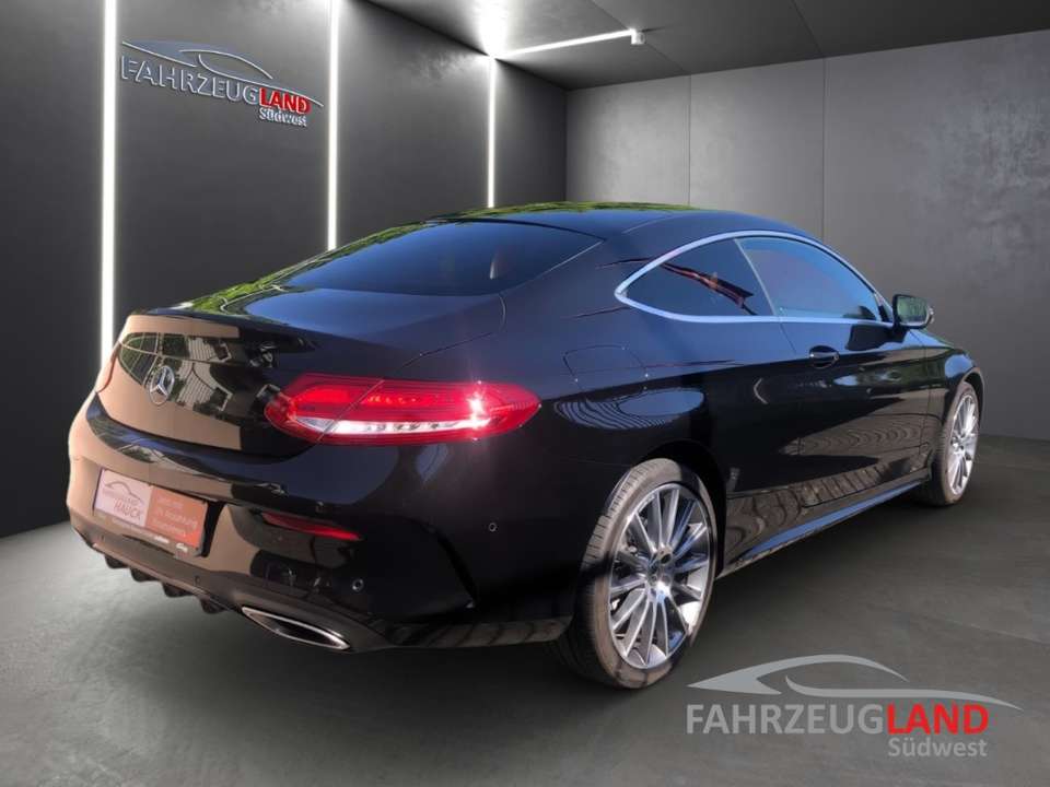 Mercedes-Benz C 400 - Imagem 3