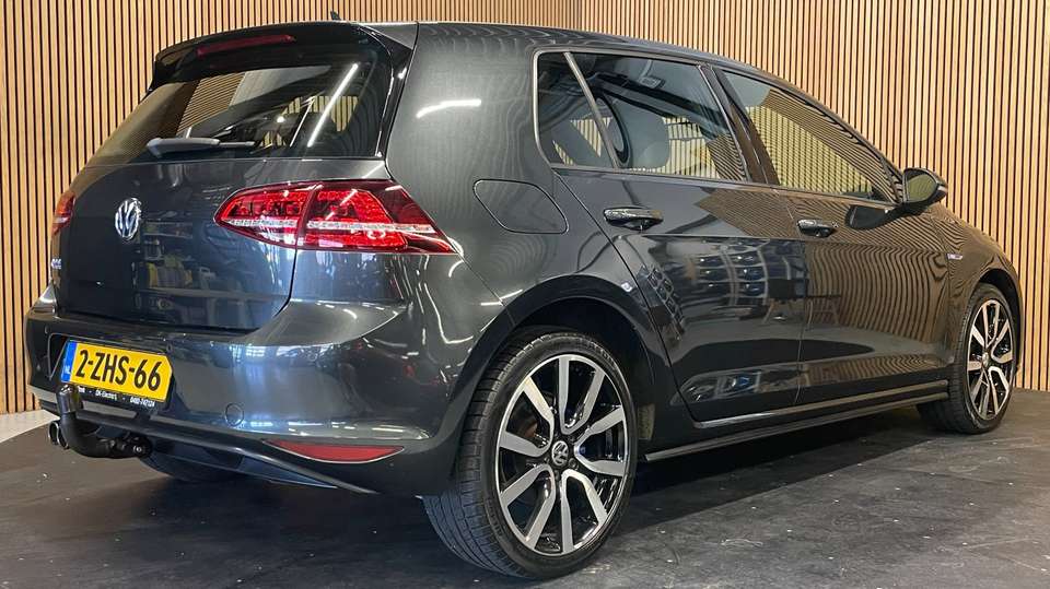 Volkswagen Golf GTE - Imagem 4