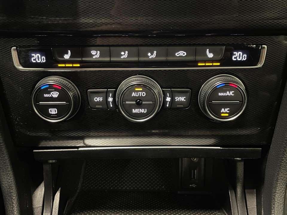 Volkswagen Golf GTE - Imagem 10
