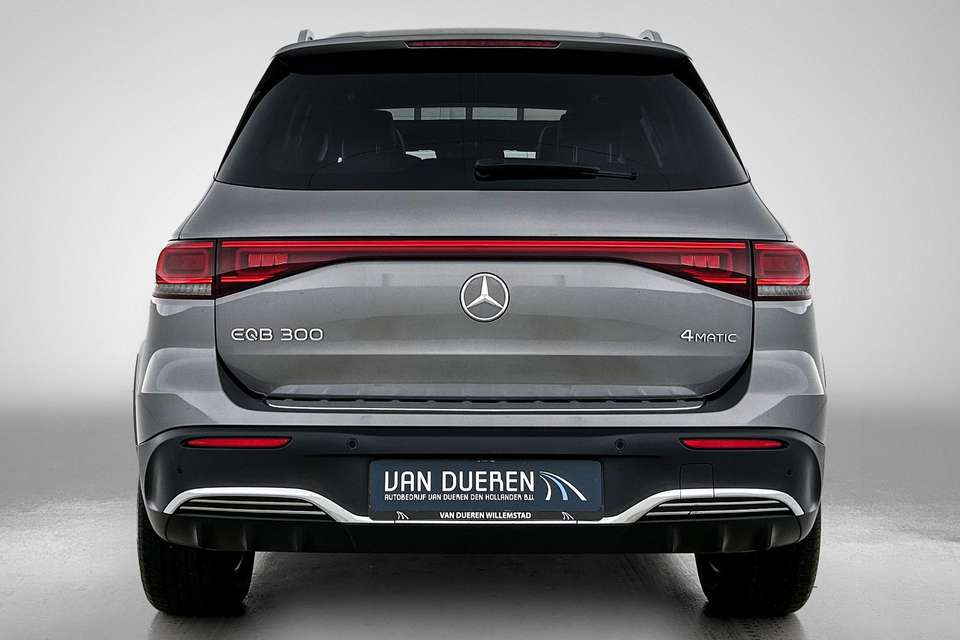 Mercedes-Benz EQB 300 - Imagem 5