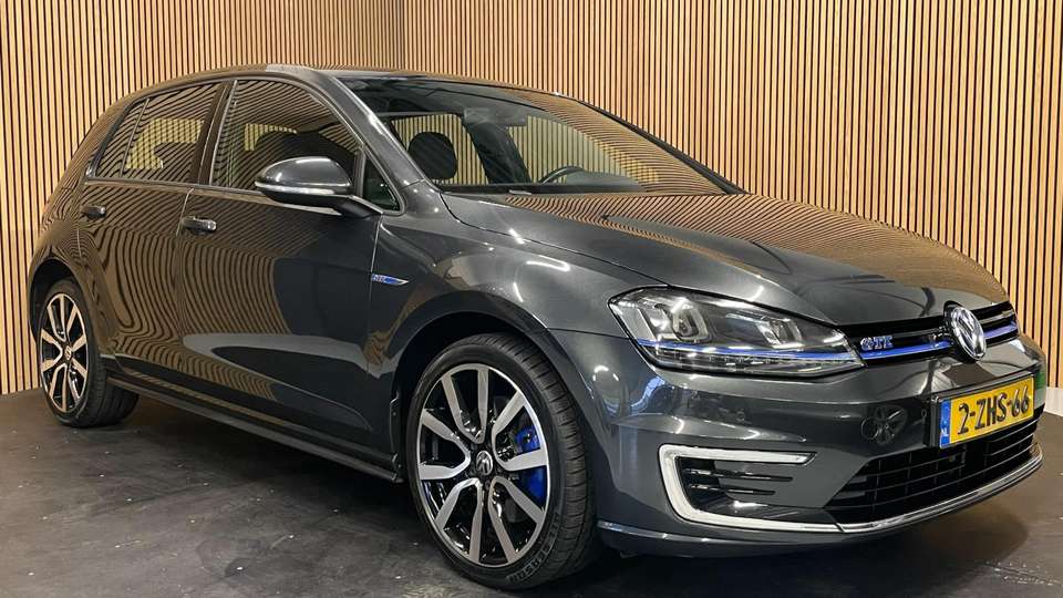 Volkswagen Golf GTE - Imagem 11