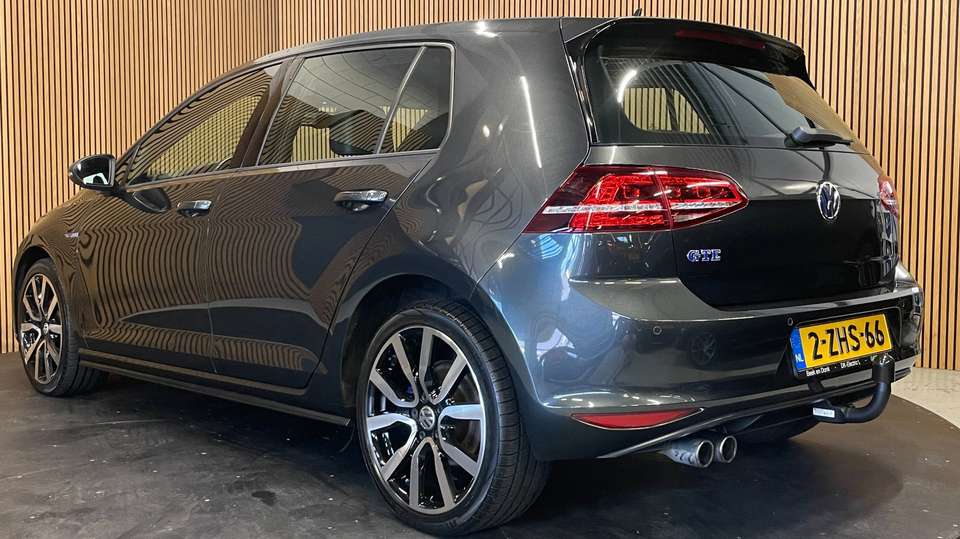 Volkswagen Golf GTE - Imagem 12