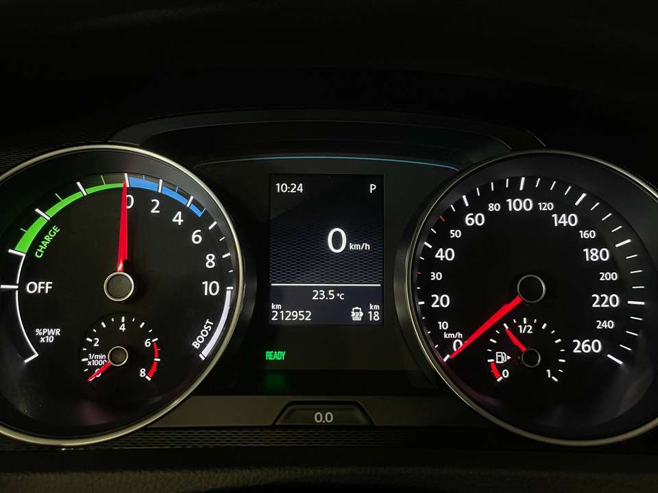 Volkswagen Golf GTE - Imagem 15