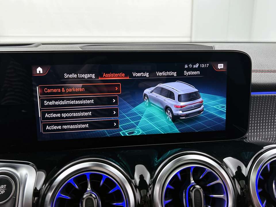 Mercedes-Benz EQB 300 - Imagem 16
