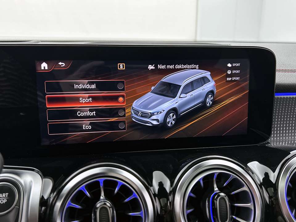 Mercedes-Benz EQB 300 - Imagem 18
