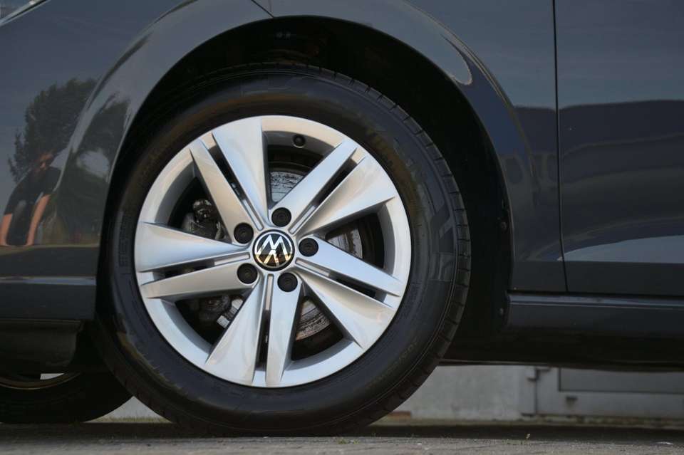 Volkswagen Golf Variant - Imagem 5