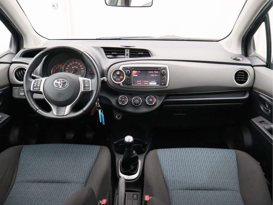 Toyota Yaris - Imagem 2