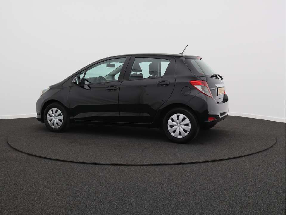 Toyota Yaris - Imagem 11