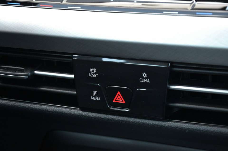 Volkswagen Golf Variant - Imagem 18