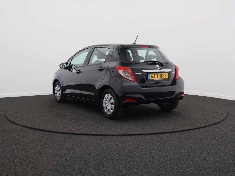 Toyota Yaris - Imagem 13