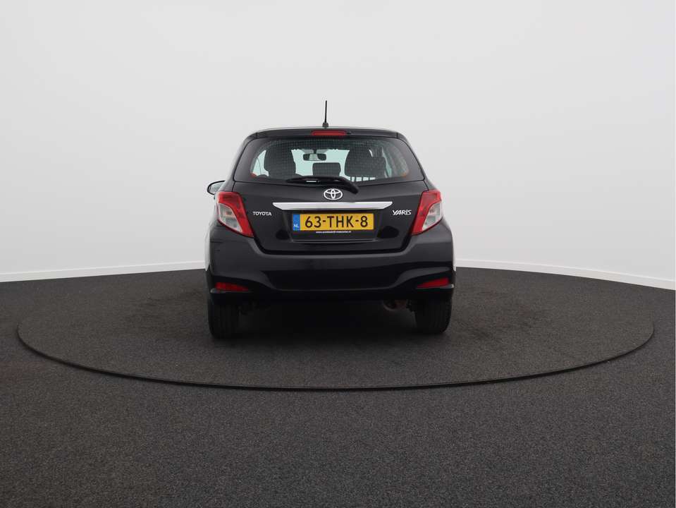 Toyota Yaris - Imagem 14