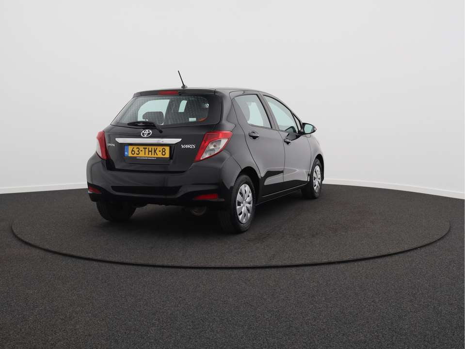 Toyota Yaris - Imagem 16