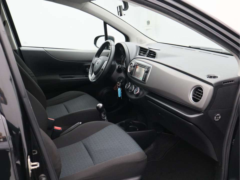 Toyota Yaris - Imagem 17
