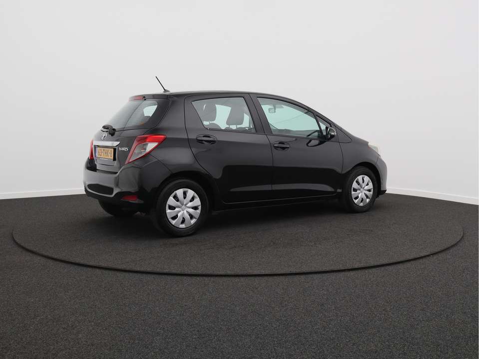 Toyota Yaris - Imagem 18