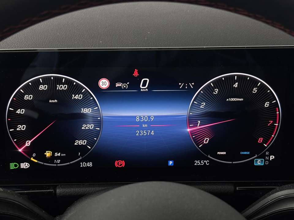 Mercedes-Benz GLA 200 - Imagem 4