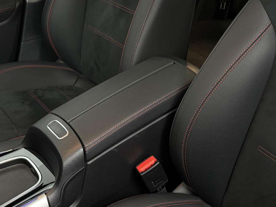 Mercedes-Benz GLA 200 - Imagem 10