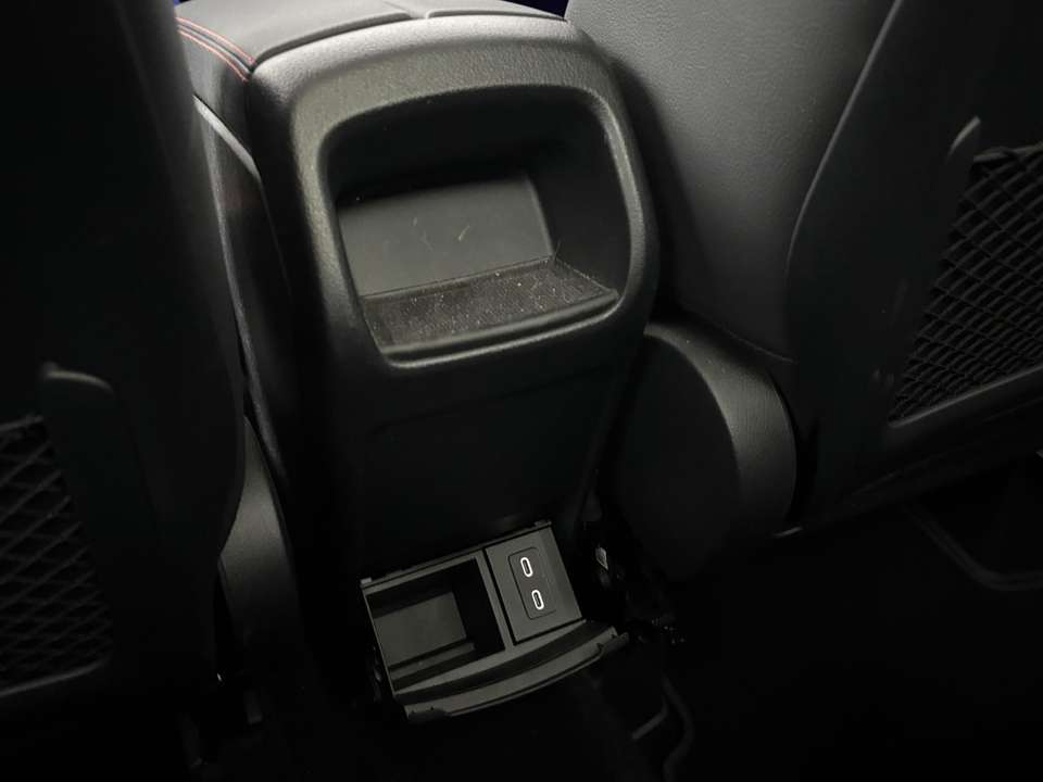 Mercedes-Benz GLA 200 - Imagem 13